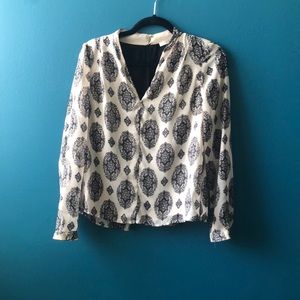 Long sleeve patterned blouse with open back